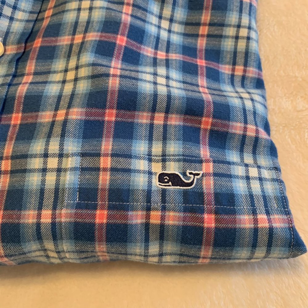Vineyard Vines Plaid Performance Button Down Shir… - image 3